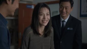 安心穿上假肢站起来