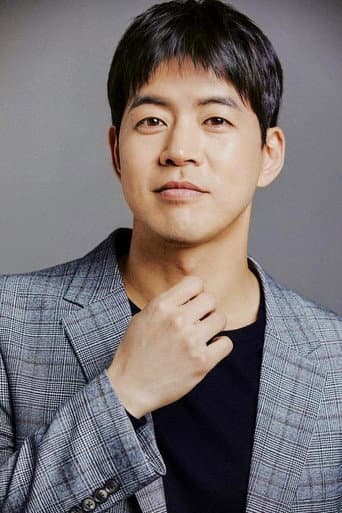 李尚允