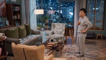 边亮继续留在公司
