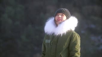 雪中深情吻别